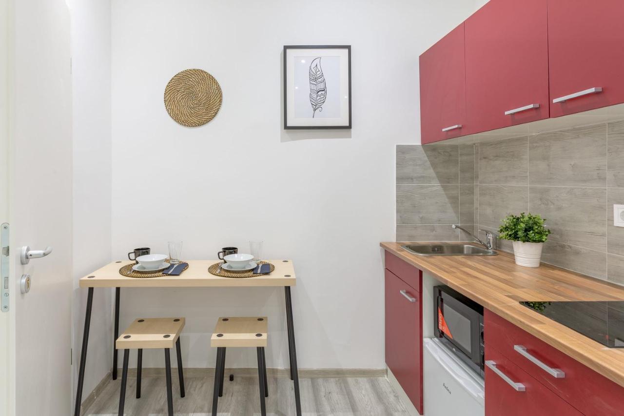 Super Central Super Small Budapest Luaran gambar