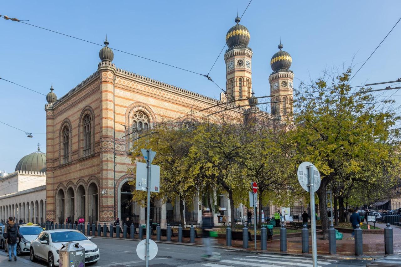 Super Central Super Small Budapest Luaran gambar